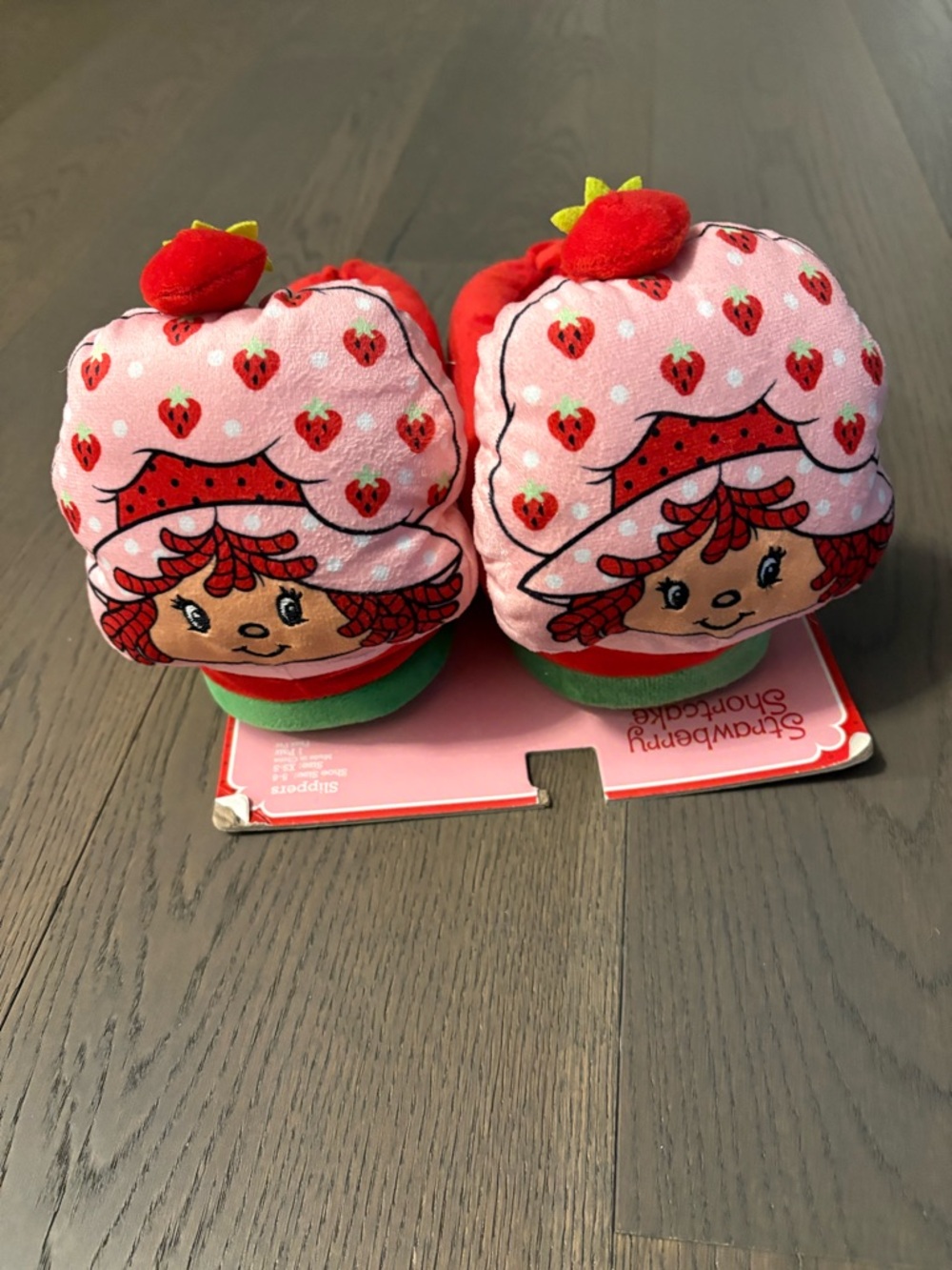 Strawberry shortcake indoor slippers sz 5/6 NWT